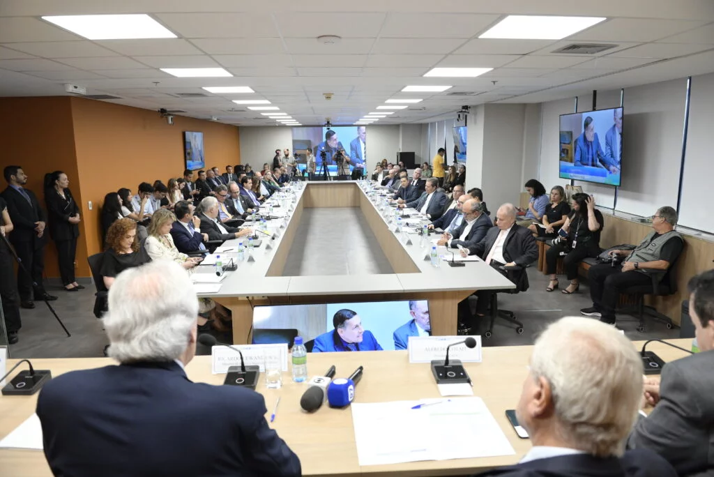 FACER aproveita reunião com Ministro Lewandowski para cobrar segurança nas regiões de fronteira