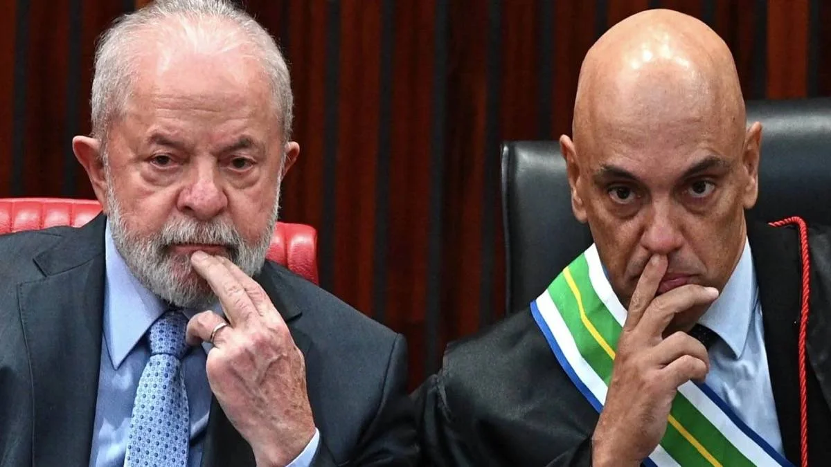 Alexandre De Moraes Ao Lado Do Presidente Lula