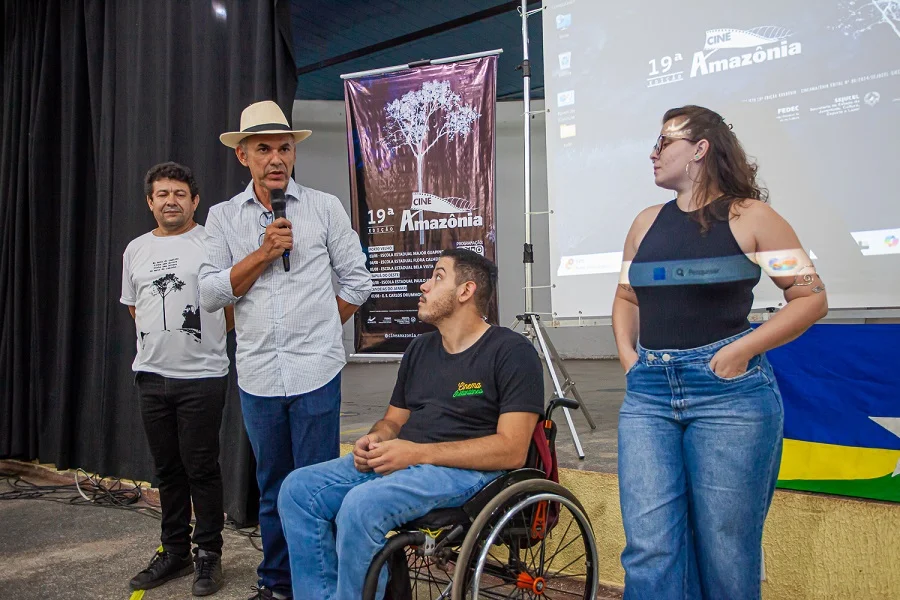 CINEAMAZÔNIA: Filme E Assim Aprendi a Voar inspira estudantes ao mostrar superação e inclusão por meio do audiovisual
